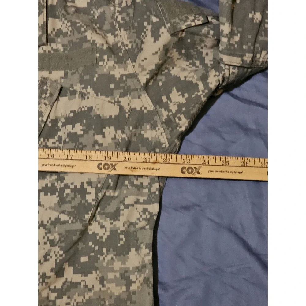 US Military Army ACU‎ Digital Camo Combat Coat Medium M Regular Shirt Jacket